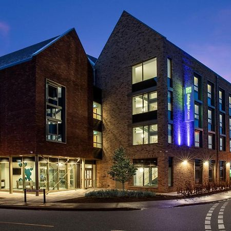 Holiday Inn Express Cambridge West - Cambourne By Ihg Exterior foto
